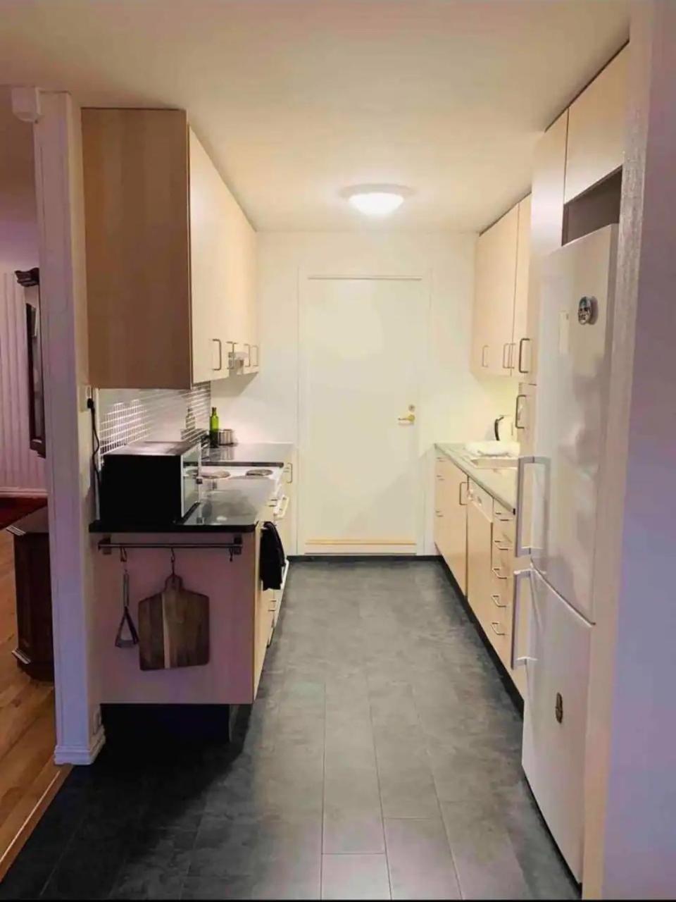 Arctic Inn, Cozy Single Bed Private Room In A Shared Apartment With Stunning Tromso Views Dış mekan fotoğraf