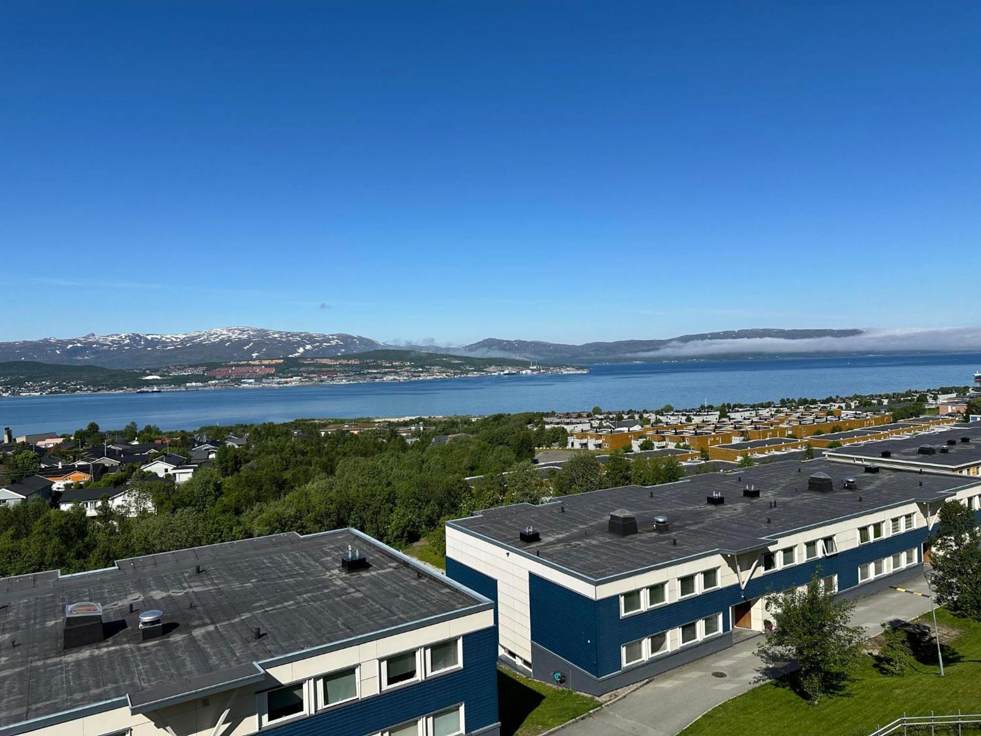 Arctic Inn, Cozy Single Bed Private Room In A Shared Apartment With Stunning Tromso Views Dış mekan fotoğraf
